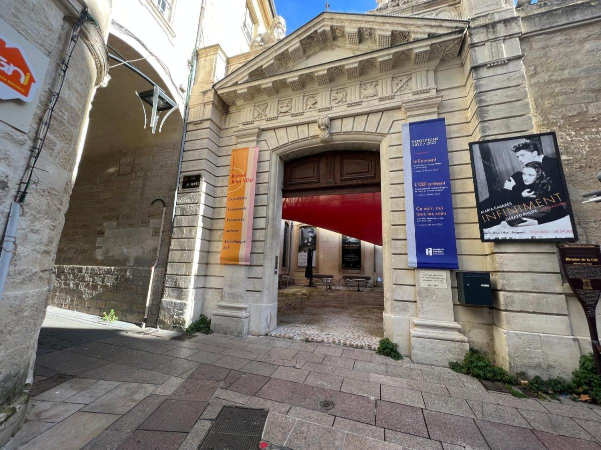 شقة La Cachette De L'Horloge - Ac Clim - Wifi - 100M Palais Des Papes أفينيون المظهر الخارجي الصورة